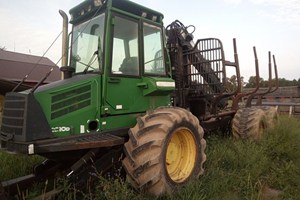 2005 John Deere 1010D Forwarder